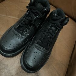 Nikes Size 8.5