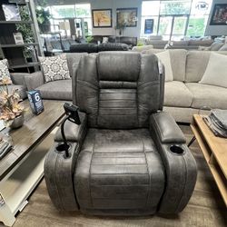 Power Recliner w/ cup holders & phone holder