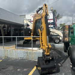 Caterpillar 305.5 E2