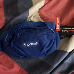 Blue fanny hot sale pack supreme