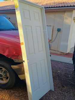 28 x80 right hand prehung door textured