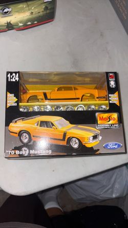 Maisto 1:24 1970 Ford Boss Mustang Model Kit