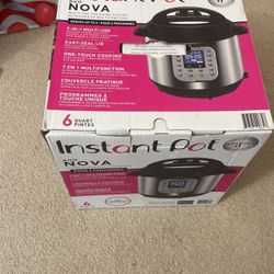 Instant Pot Duo Nova 6 QUART for Sale in Wilmington, MA - OfferUp