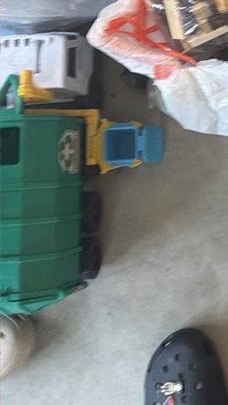 Green Toy Garbage Truck