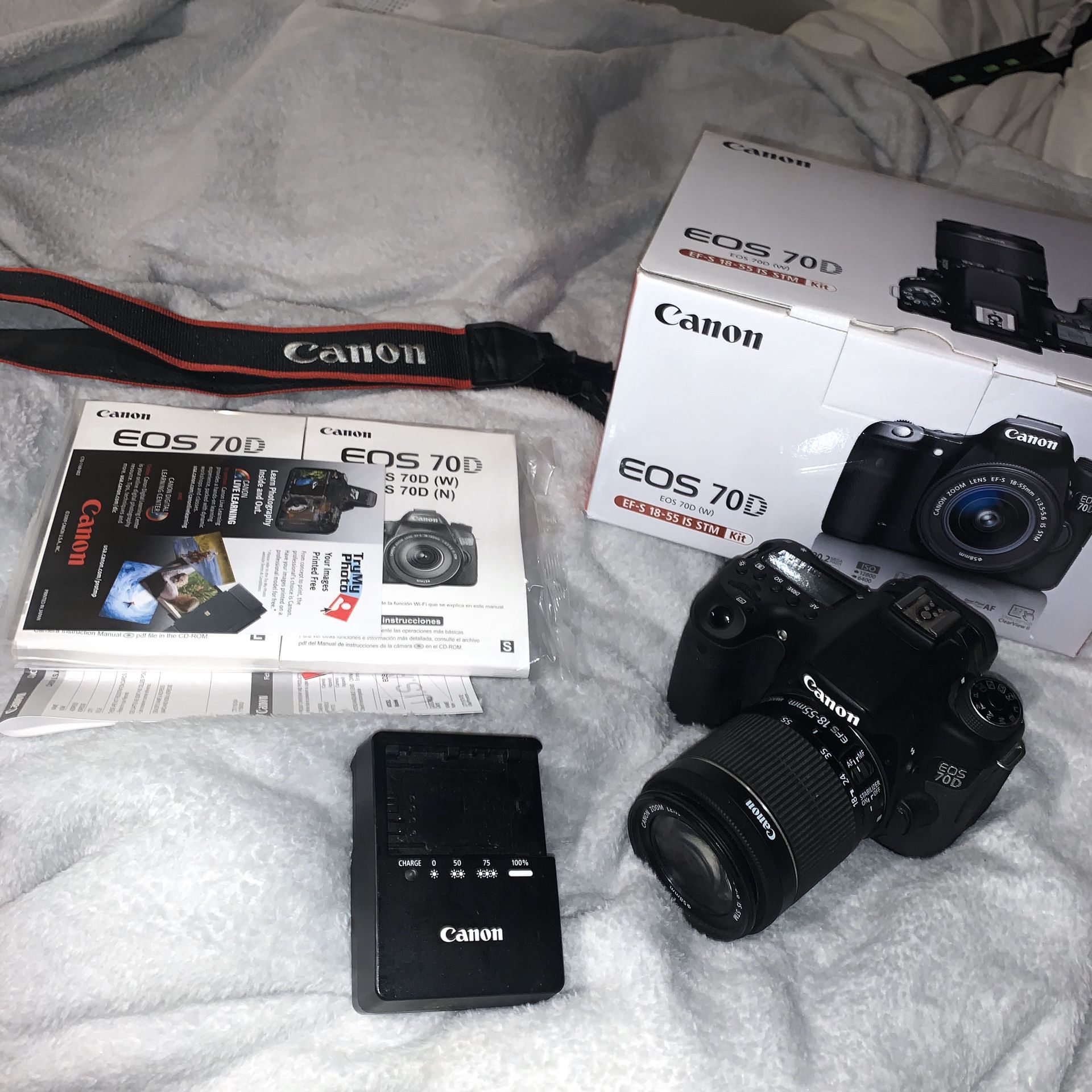 Canon EOS 70D Digital SLR Camera with 18-55mm STM Lens