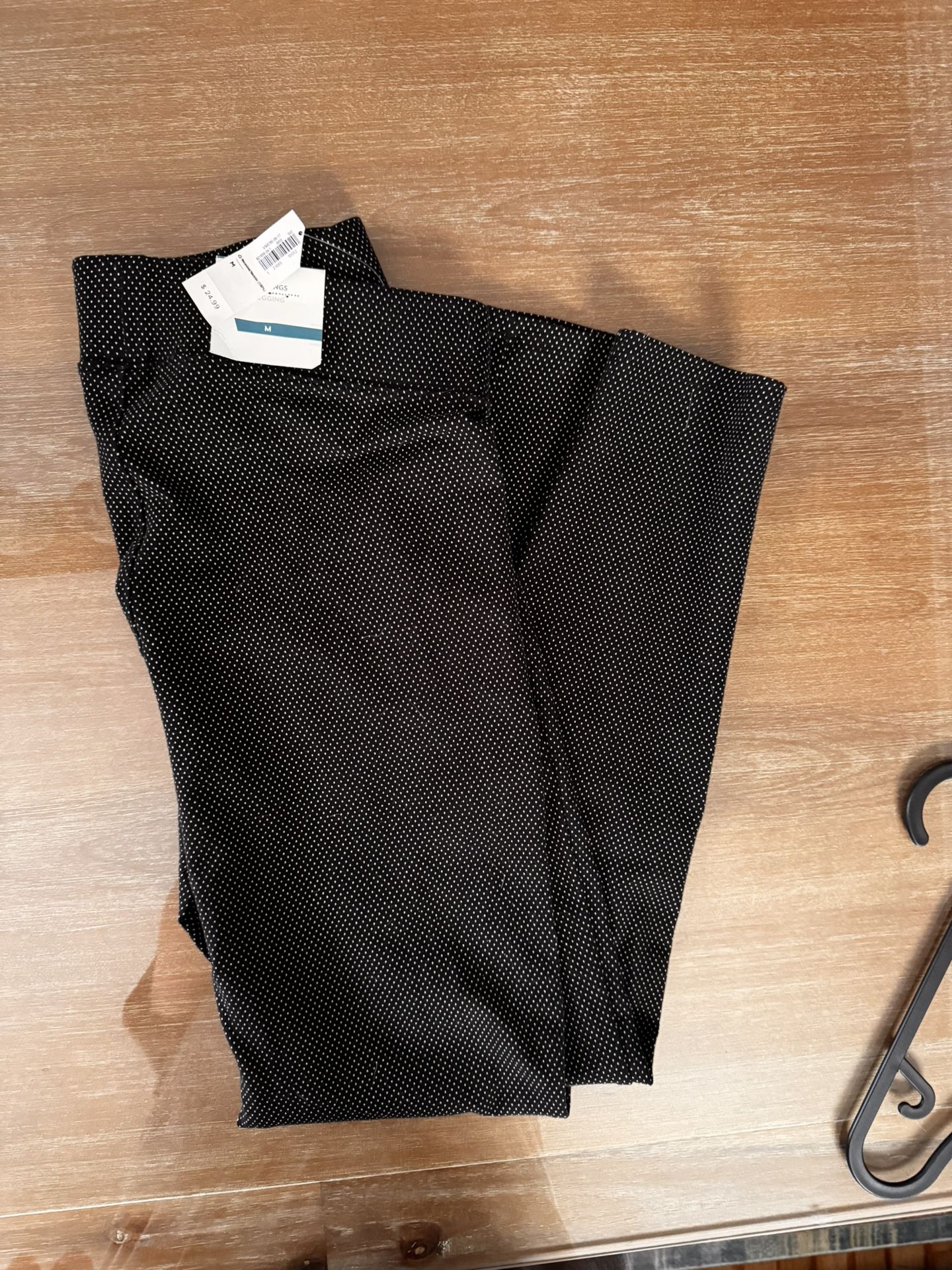 New Old Navy women’s black polka dot leggings Size medium