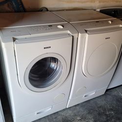 Bosch Front Load Washer And Gas Dryer Set 