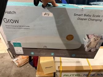 Hatch GROW Smart Changing Pad & Baby Scale – Brand New