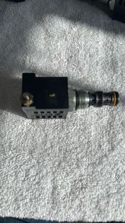 WALTCO Bucher 2P3W hydraulic valve