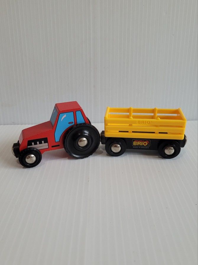Vintage Deadstock Rare 2001 BRIO FARM TRACTOR CAR 2 Pieces Wooden Plastic