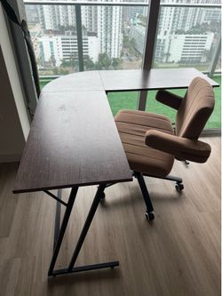 Desk & chair