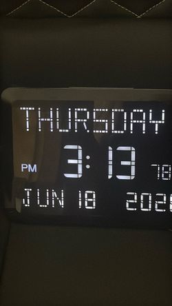 Raynic Digital Clock