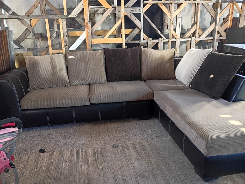 2 Piece Couch Set. Clean