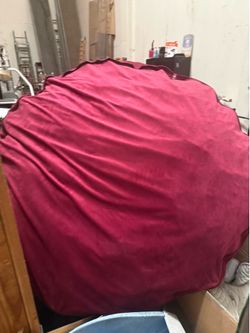 🔥 HUGE RED LOVESAC – LIKE SITTING ON A CLOUD! 🔥 $250