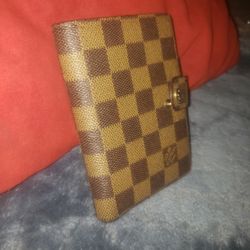 Louis Vuitton Wallet 