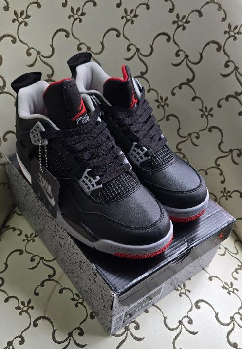 Jordan 4 Retro