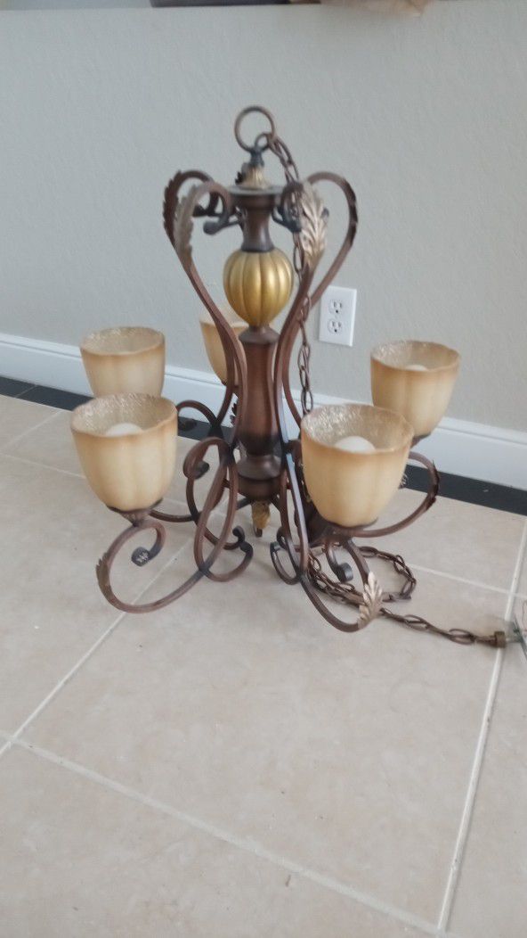 CHANDELIER.USED.GOID CONDITION.