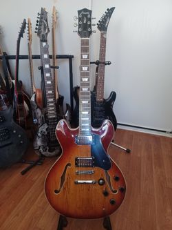 Fire Fly 338 Semi-Hollow Guitar