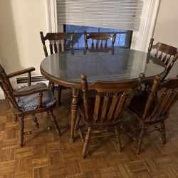 Hardwood Dining Room Table W/ 6 Chairs