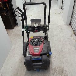 3000 psi brigs and Stratton gas powered pressure washer