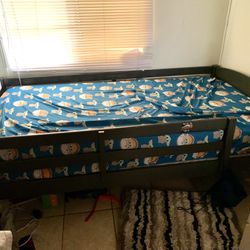 Top Bunk Twin Bed Frame With Mattress 