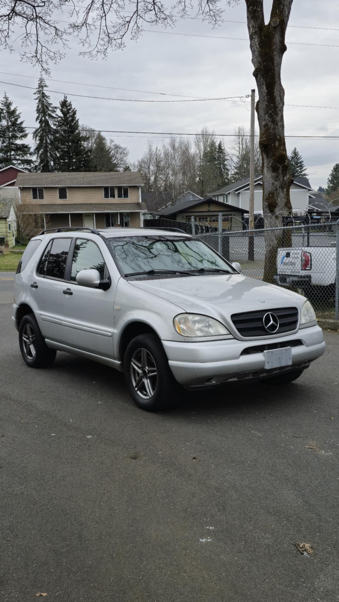 2000 Mercedes-Benz M-Class