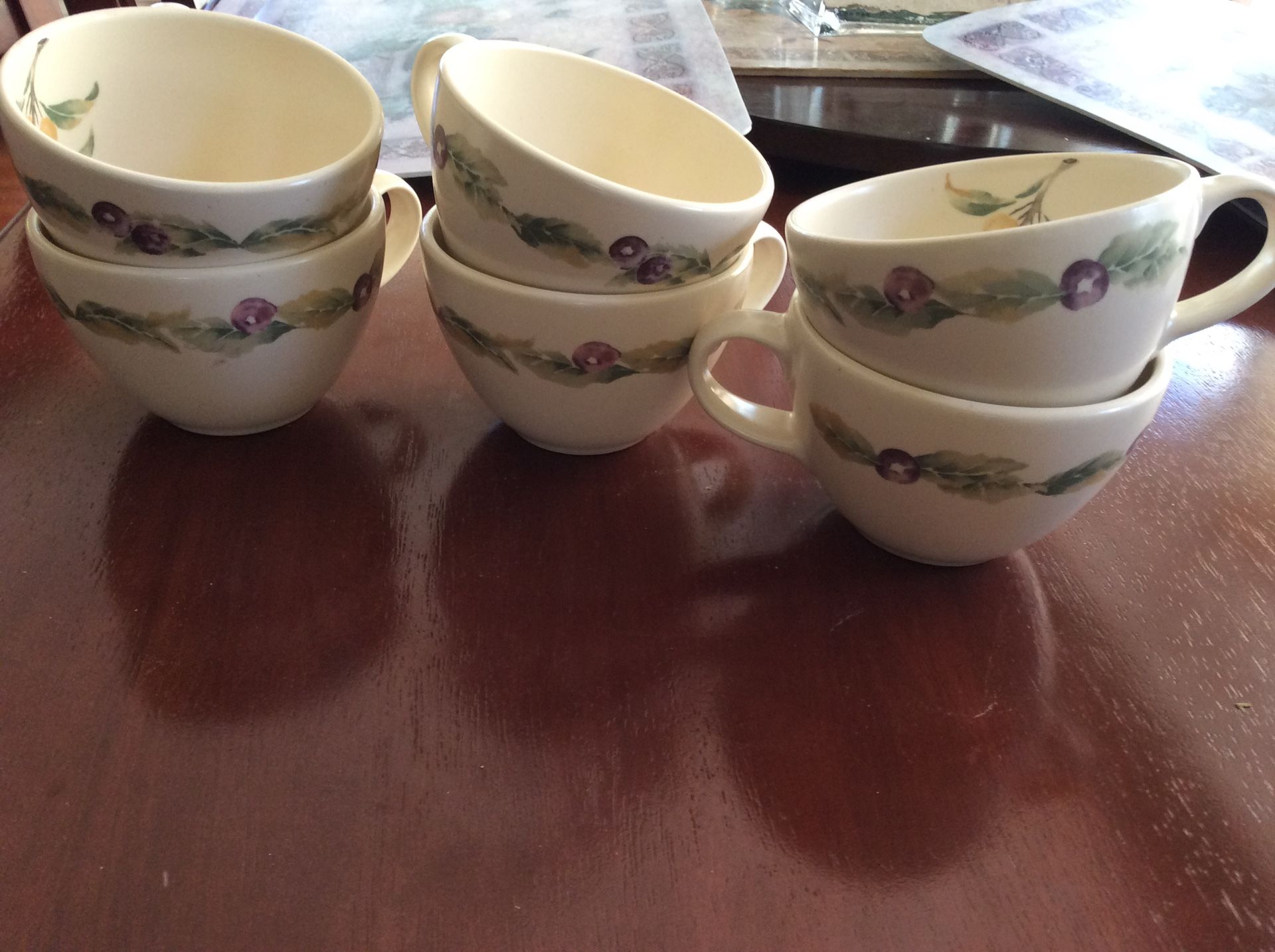 Pfaltzgraff “Jamberry” Vintage Set of 6 cups Made in the USA