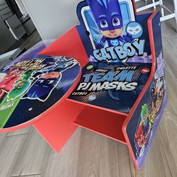 Kids desk and car seat