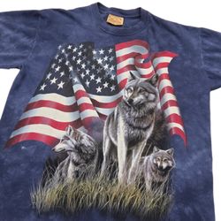 Vintage Patriotic Wolf T-Shirt 👕