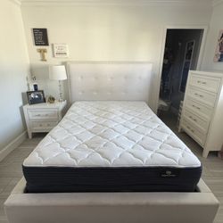 White Upholstery QUEEN Bedroom Set