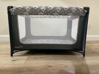 Dream On Me Portable Play Yard