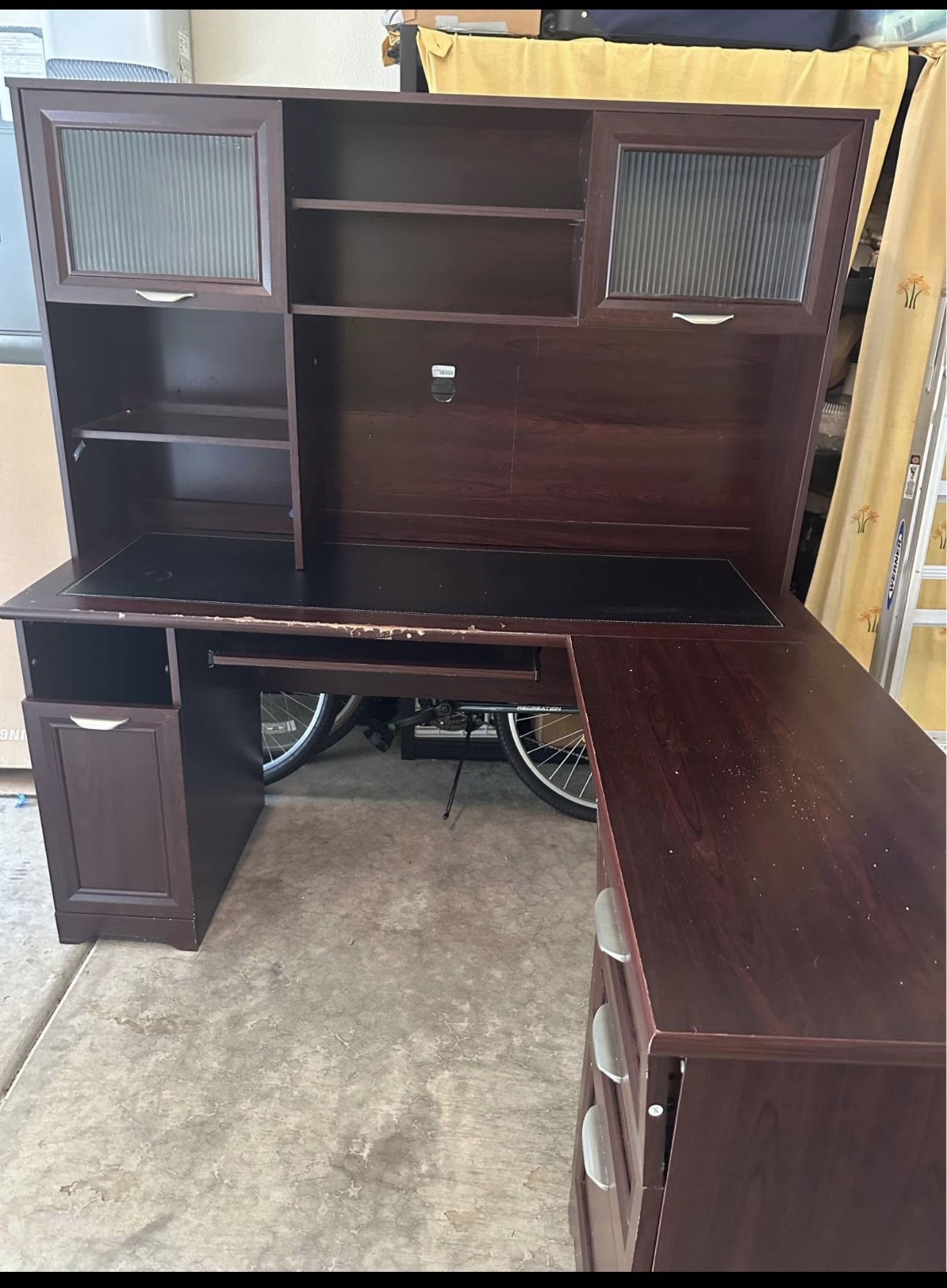 Free Office Desk