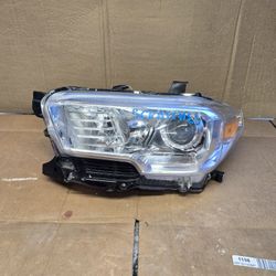 Toyota Tacoma 2016 2017 2018 2019 2020 Headlight 