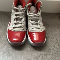 Jordan 11 cherry