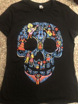 Lady’s shirts