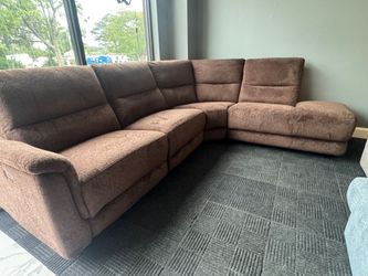 ⚡️RED TAG SALE!⚡️Brand new power reclining sectional