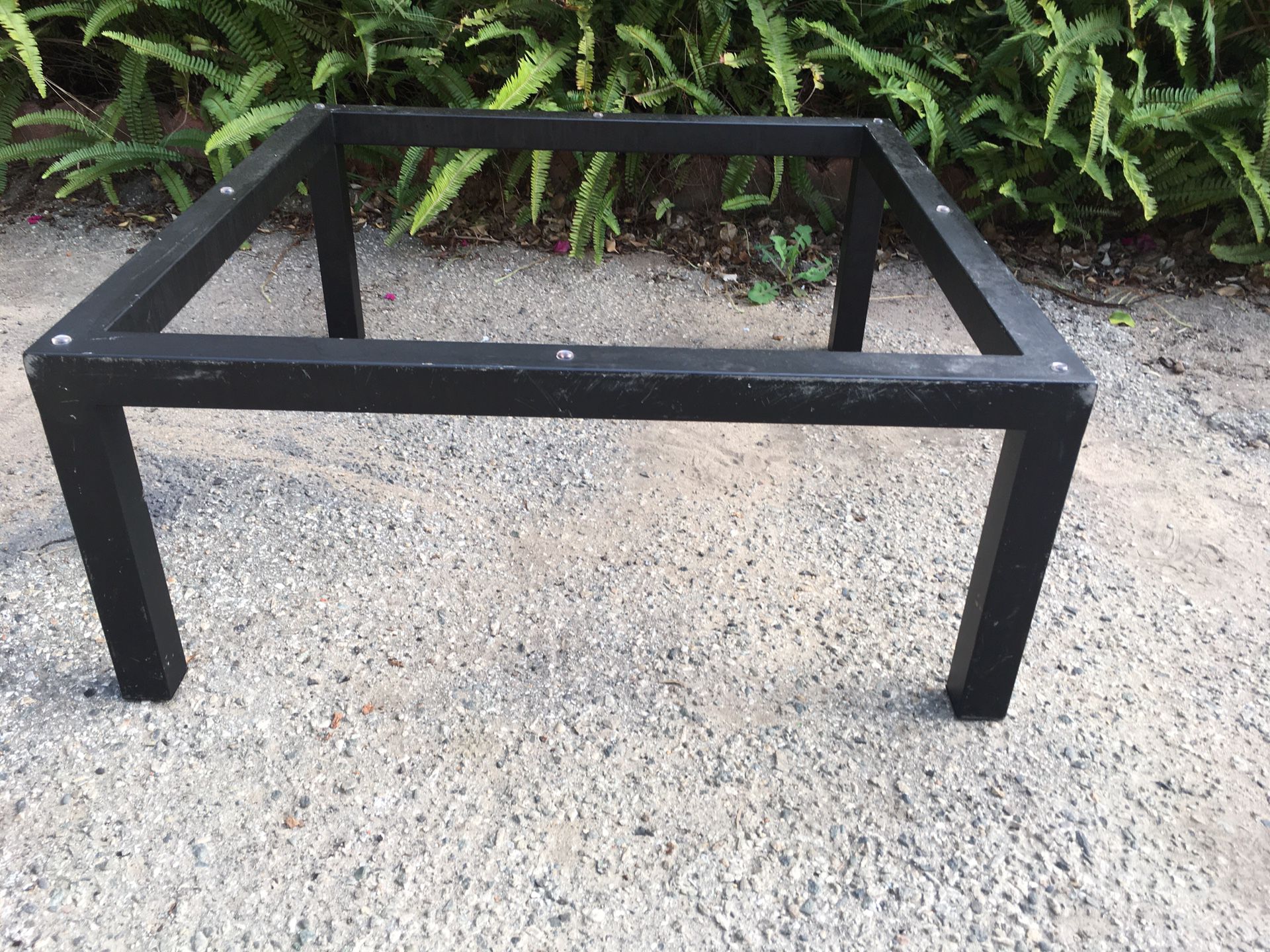 Free Contemporary coffee table frame