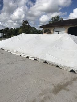 $2000 tent 40x20 x 10 in height