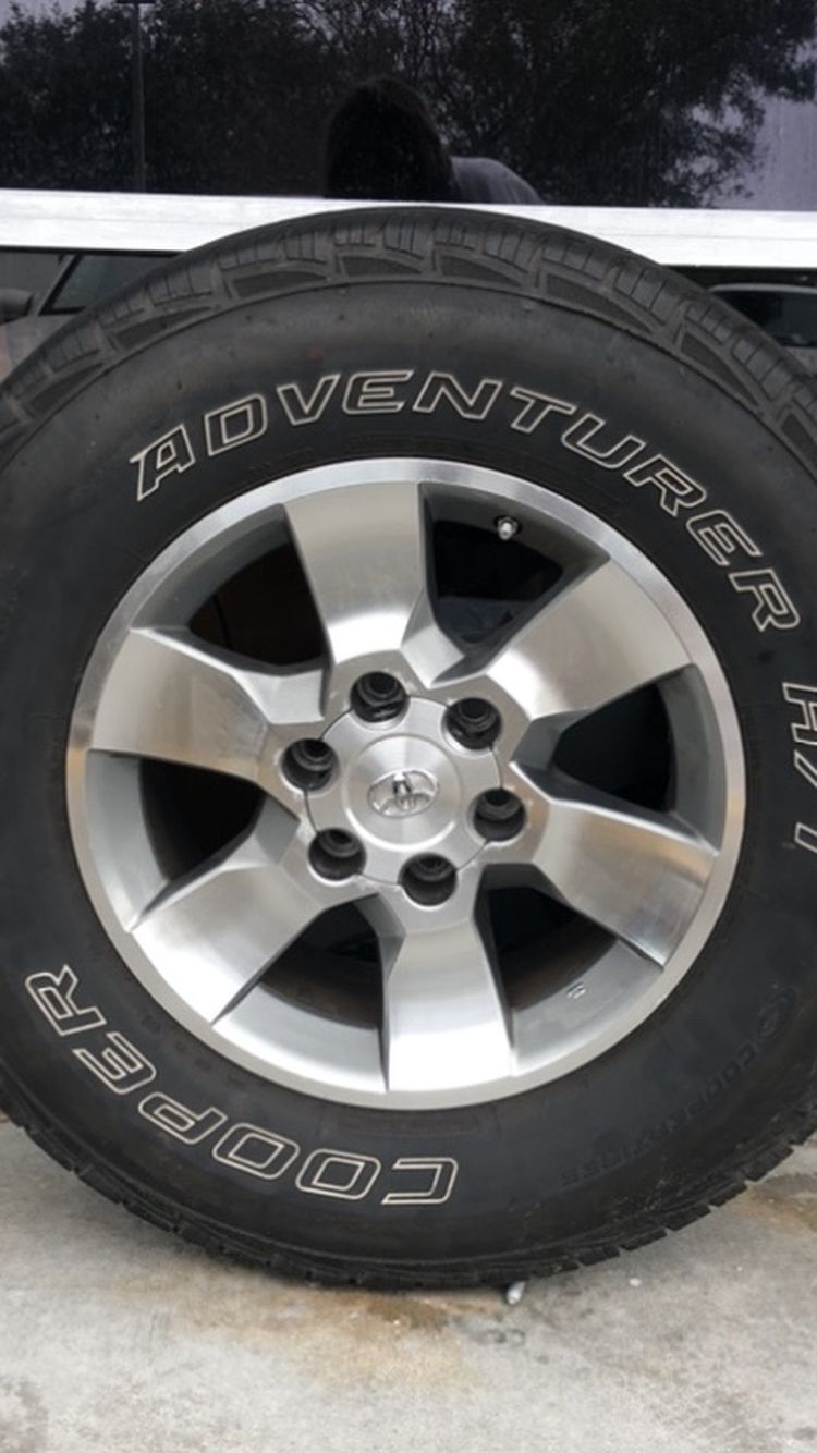 Toyota 4Runner Alloy Rims And Tires