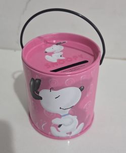 Snoopy Tin Coin Bank 3" tall