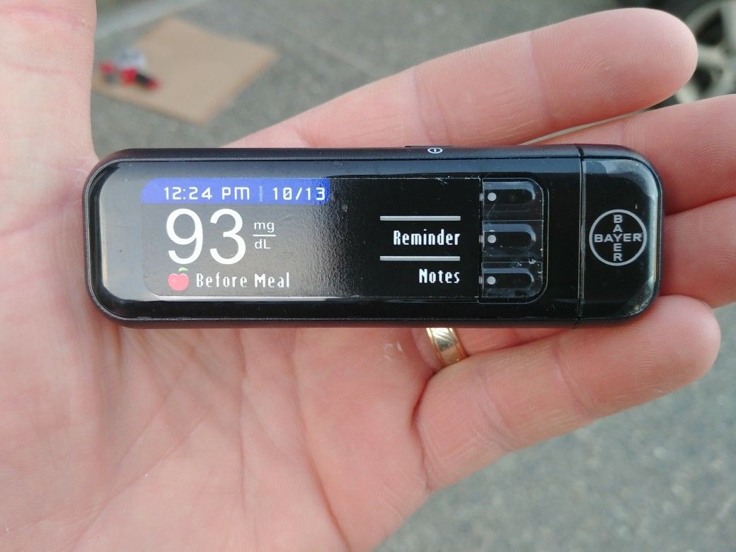 Bayer Contour USB 7393A glucose meter