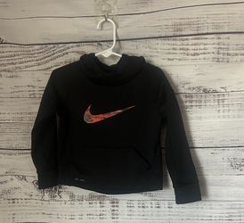 Toddler Nike Kids Black dri-fit hoodie size 2t