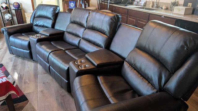 New Power 4 Recliner Theater Sectional Couch! Includes Free Delivery 🚚!