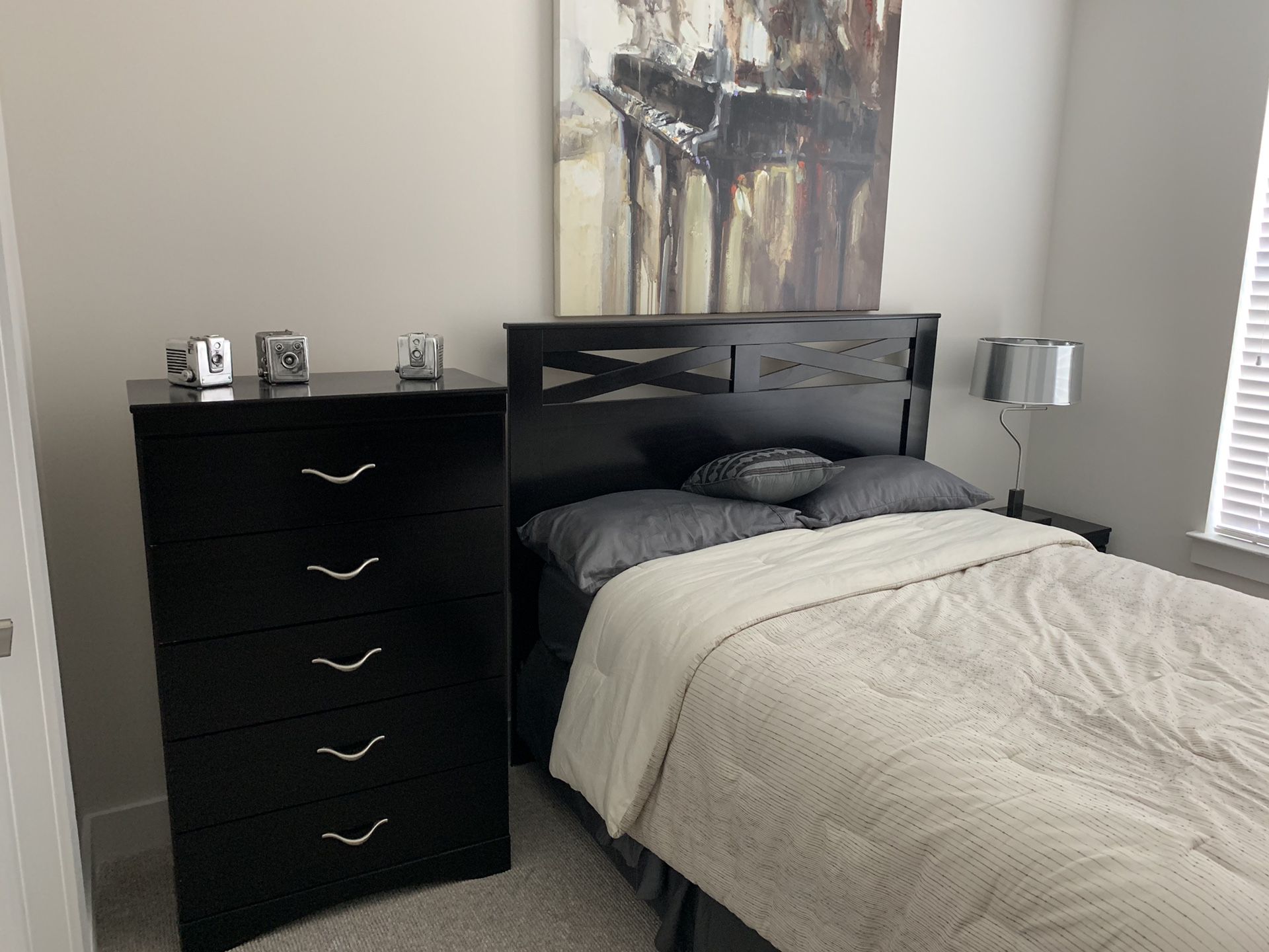 Queen Bedroom Set - Ashley’s Furniture