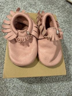 Freshly Picked Blush Pink Leather Moccasins – Size 5