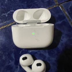 AirPods‼️