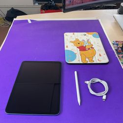 Apple iPad Pro 11” 2nd Gen (Wi-Fi, 128GB) + Apple Pencil & Case – A3354