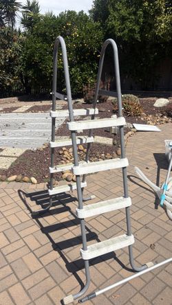 Above-Ground Pool Ladder – Heavy Duty – $150 Retail – Yours for $45 (70% Off – Don’t Miss It)