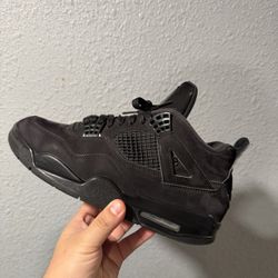 2020 Black Cat 4s (Read Description)