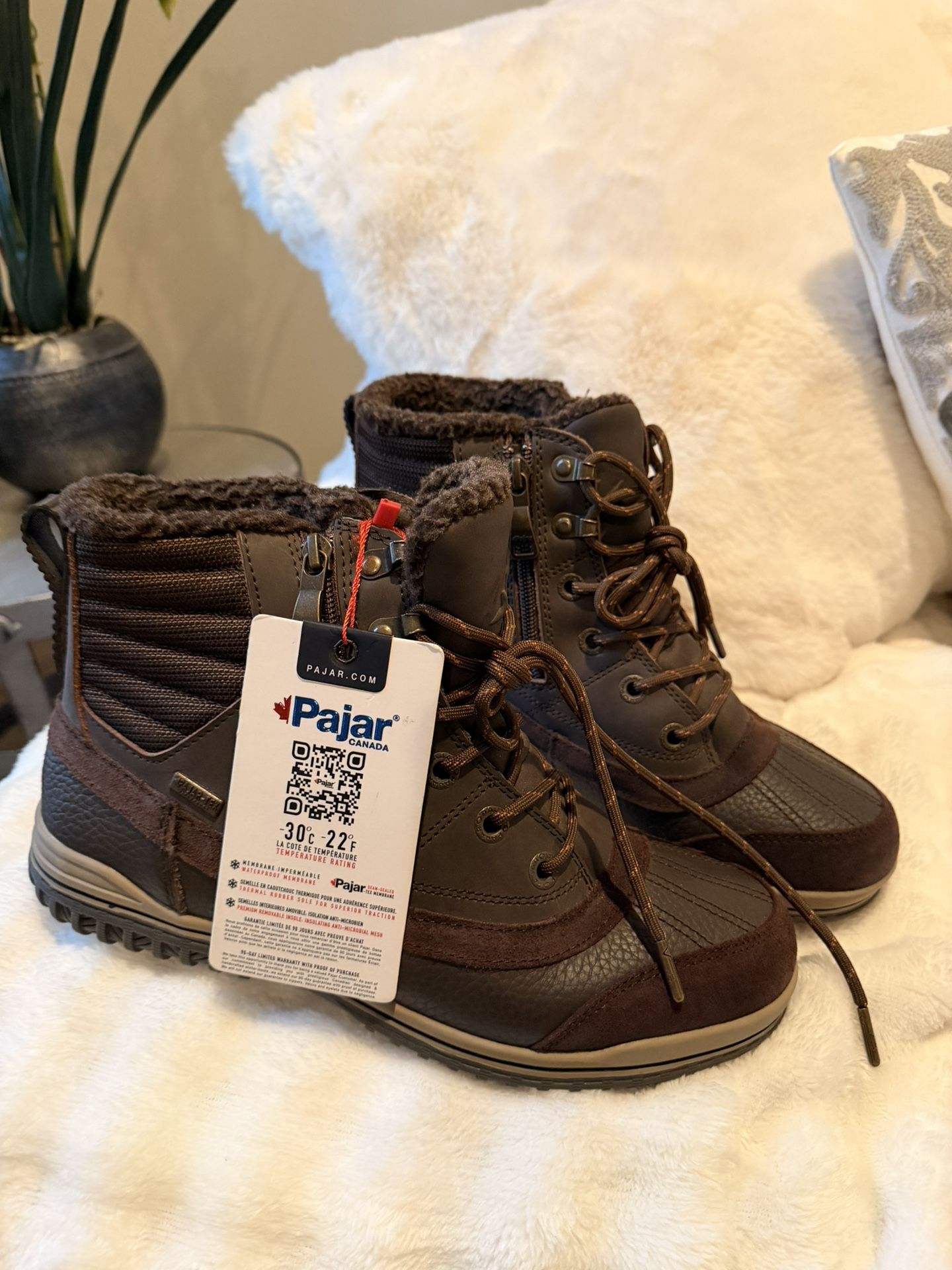 Pajar  Boots Men’s Size 10 New